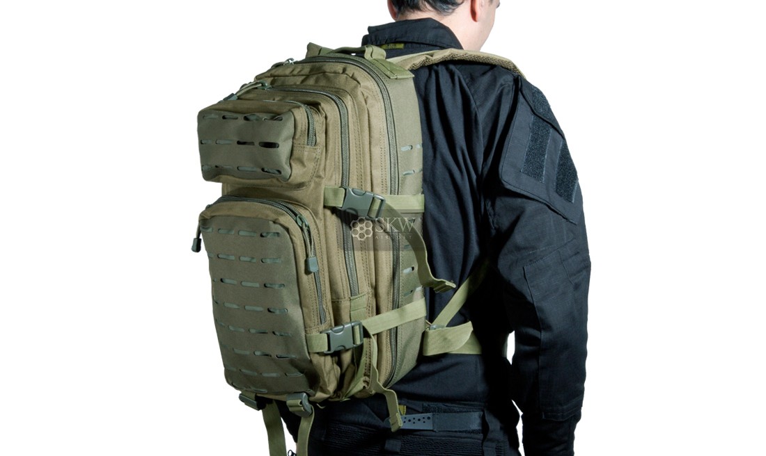 MOCHILA COMBATE COMPACT CORTE LASER WOODLAND...