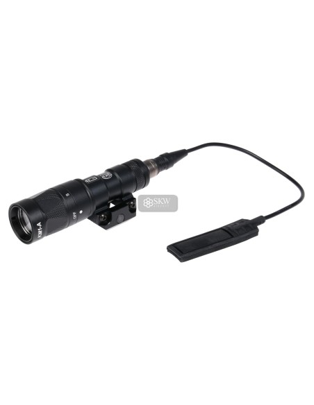 LINTERNA TÁCTICA M300W 120 LUMENS ELEMENT