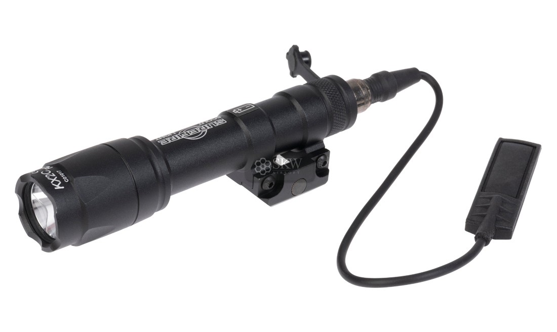 LINTERNA TÁCTICA M600C 370 LUMENS ELEMENT