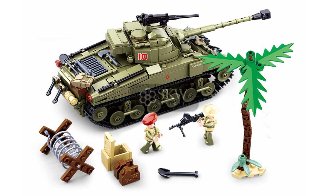 WWII SHERMAN FIREFLY TANK