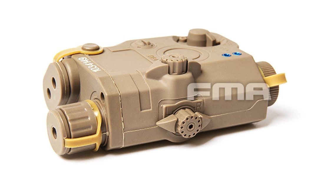 AN/PEQ-15 DUMMY PORTABATERIA DARK EARTH