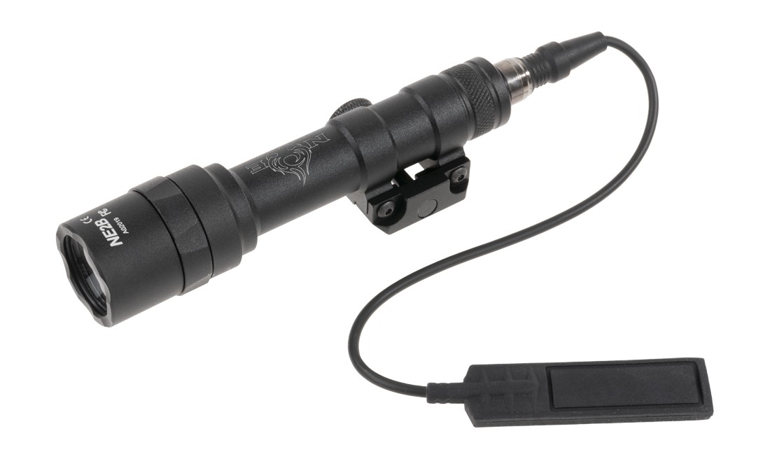 LINTERNA TÁCTICA M600U 500 LUMENS ELEMENT